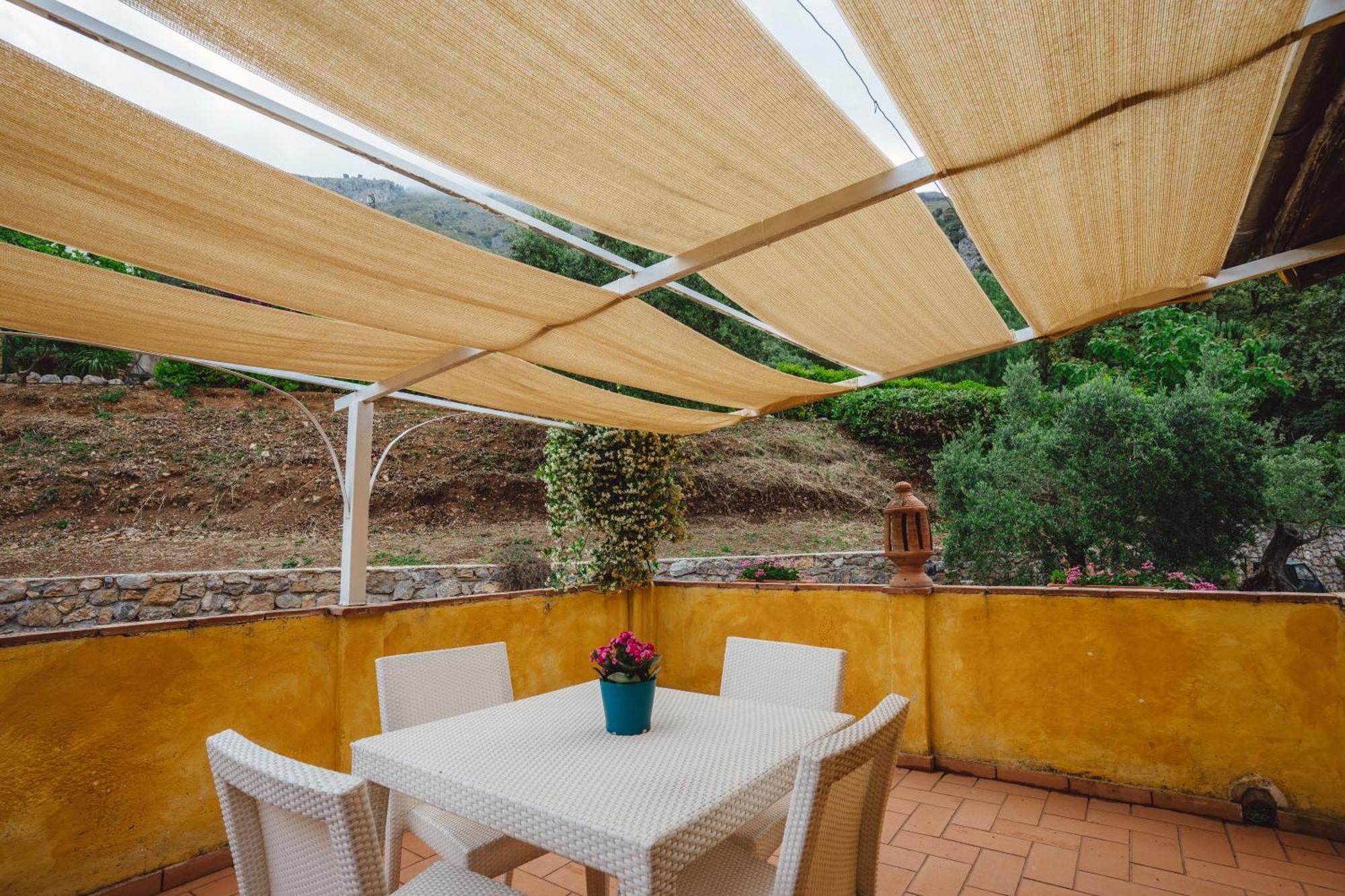 Calandrella Couette-café Maratea
