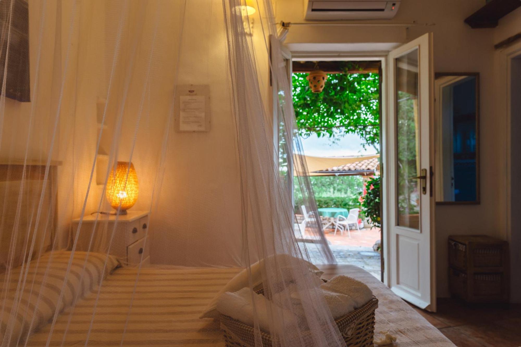 Couette-café Calandrella 3*